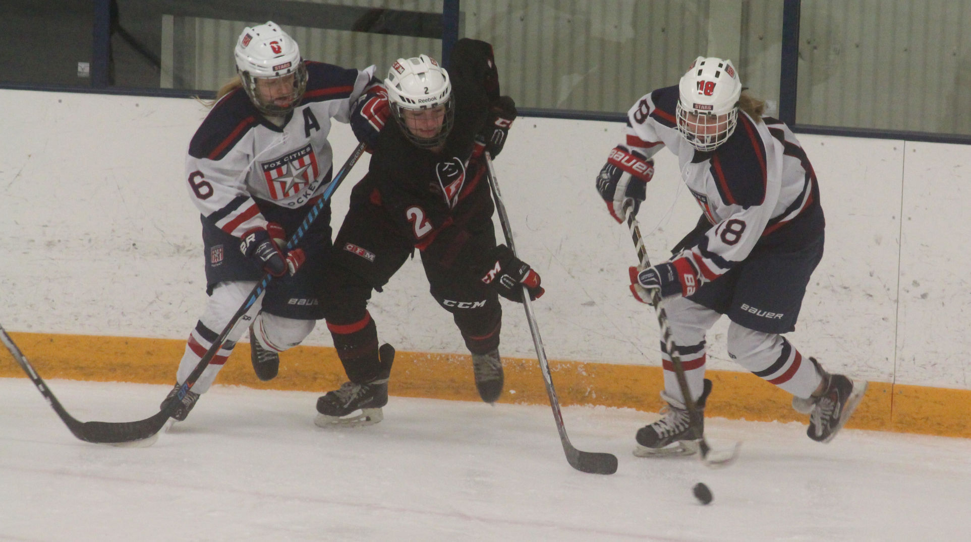 Chi-Hi/Menomonie girls hockey vs Fox Cities at Eau Claire tournament 12-27-17